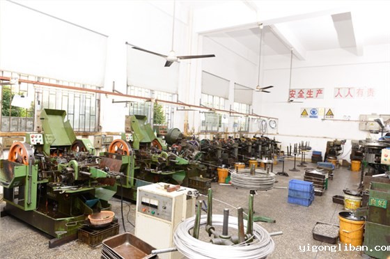 华体会免费车间环境一角